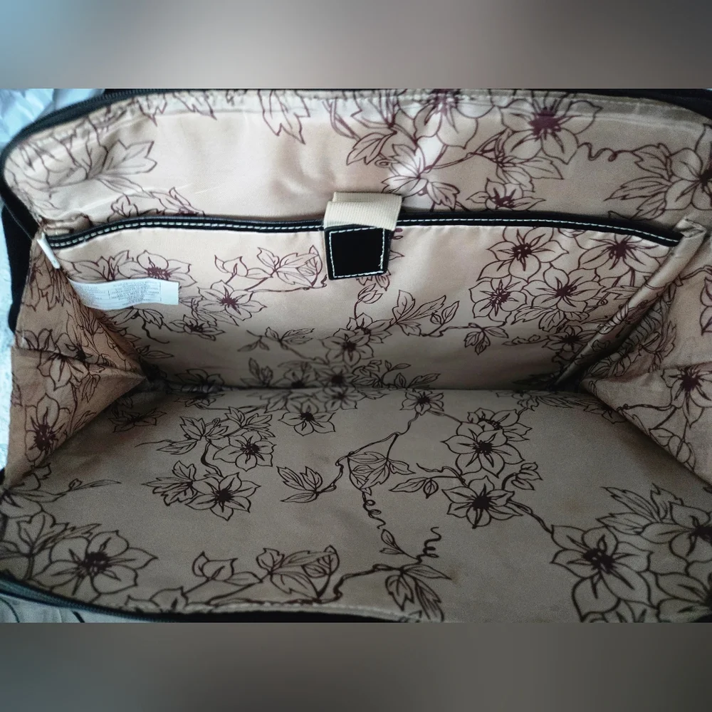 Samsonite by Heritage Travel Ladies Zip-Around Tote Laptop Bag Black Patent